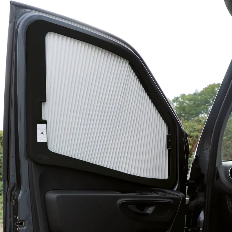 Geprüfte Qualität | Remis Remifront IV Seitenteile für MB Sprinter ab 03/2018 m. Ein.-Griff schwarz