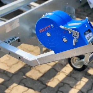 Windenbock mit Winde für TPV Kleinwagentransporter HL-EBK 3520 | Neu eingetroffen