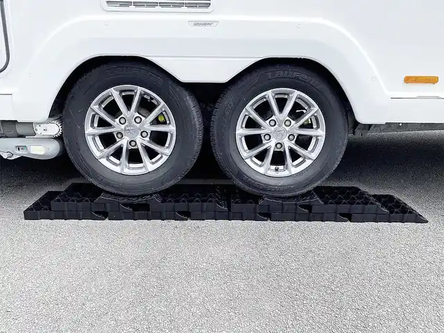 Einfach bestellen - Auffahrkeile Milenco Stacka 9 Stapelsystem